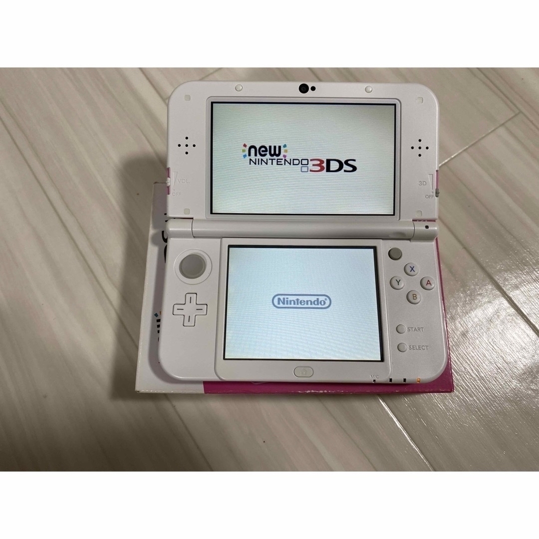 Nintendo 3DS LL PINK×WHITE ポケモンウルトラムーン