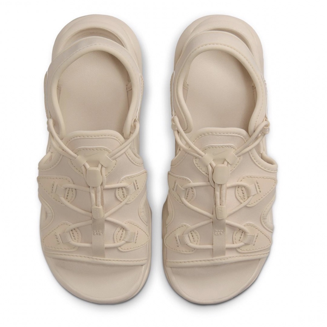 ナイキ NIKE エアマックスココ 新色サンドドリフト ライトベージュ 22cm レディースの靴/シューズ(サンダル)の商品写真