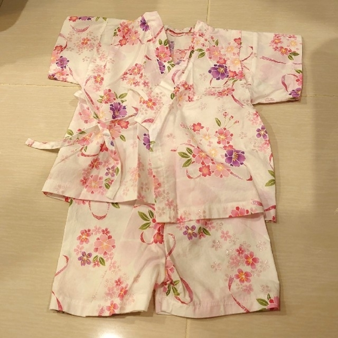 甚平　90　女の子 キッズ/ベビー/マタニティのキッズ服女の子用(90cm~)(甚平/浴衣)の商品写真