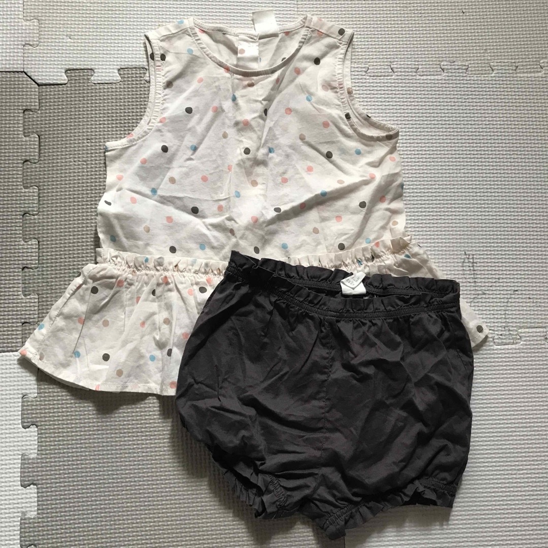 H&M(エイチアンドエム)のH&M ノースリーブブラウス セット　90 キッズ/ベビー/マタニティのキッズ服女の子用(90cm~)(Tシャツ/カットソー)の商品写真