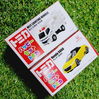 タカラトミー(Takara Tomy)の新品 ハッピーセット 【トミカ】2台セット(電車のおもちゃ/車)