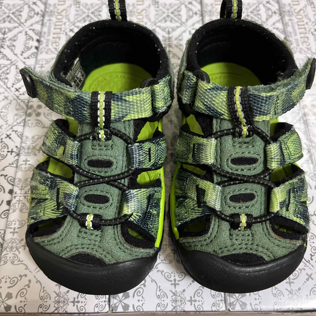 KEEN(キーン)のKEEN キーン　サンダル　12.5 海　プール キッズ/ベビー/マタニティのベビー靴/シューズ(~14cm)(サンダル)の商品写真