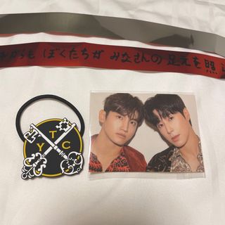 東方神起 CLASSYC ラバーチャーム ステッカー 銀テープ 赤(アイドルグッズ)