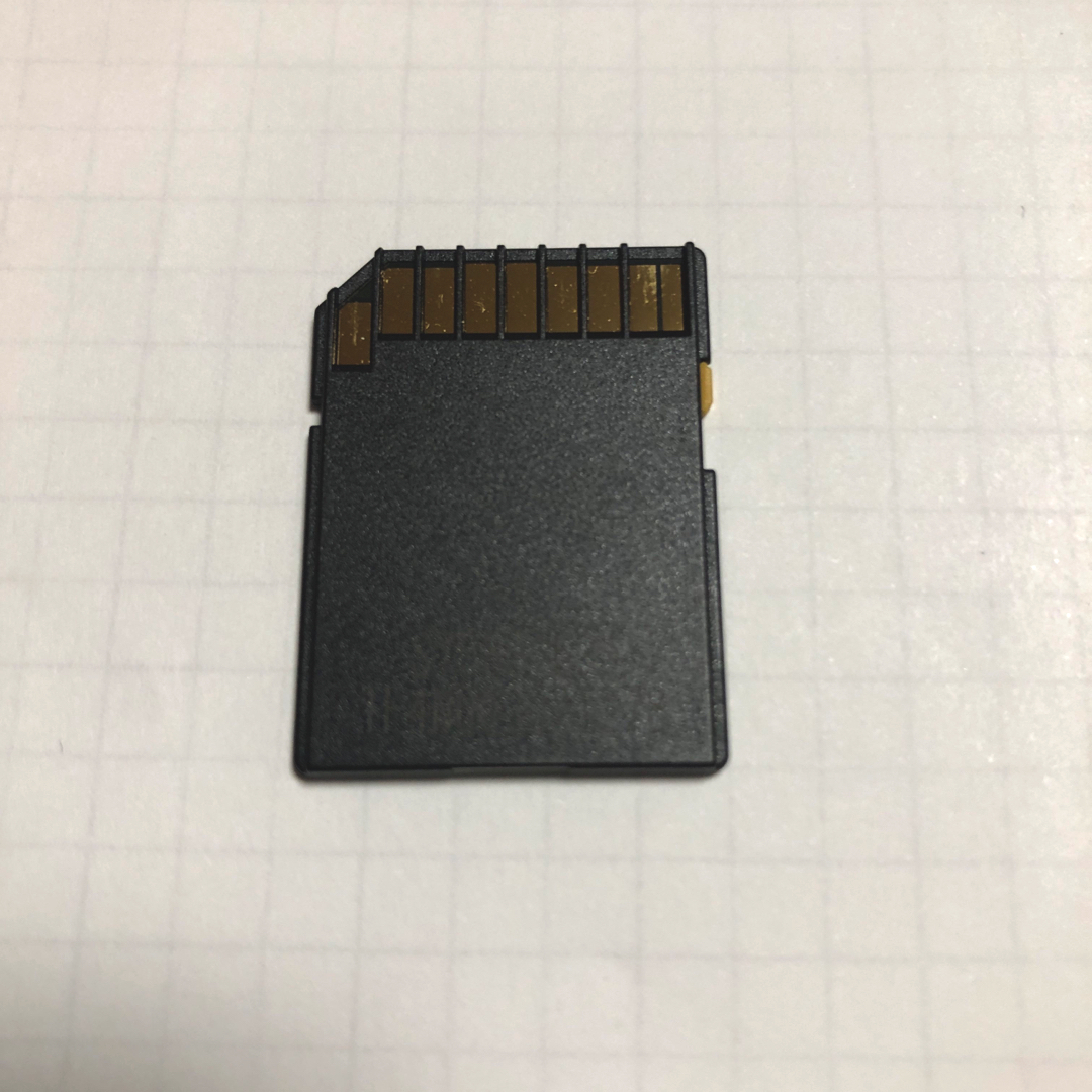 ELECOM(エレコム)のELECOM SDHCメモリーカード8GB エンタメ/ホビーのゲームソフト/ゲーム機本体(携帯用ゲーム機本体)の商品写真