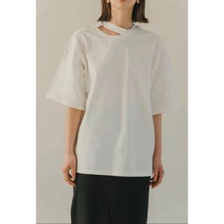 クラネ(CLANE)のMANOF BACK OPEN W FACE TOPS(カットソー(半袖/袖なし))