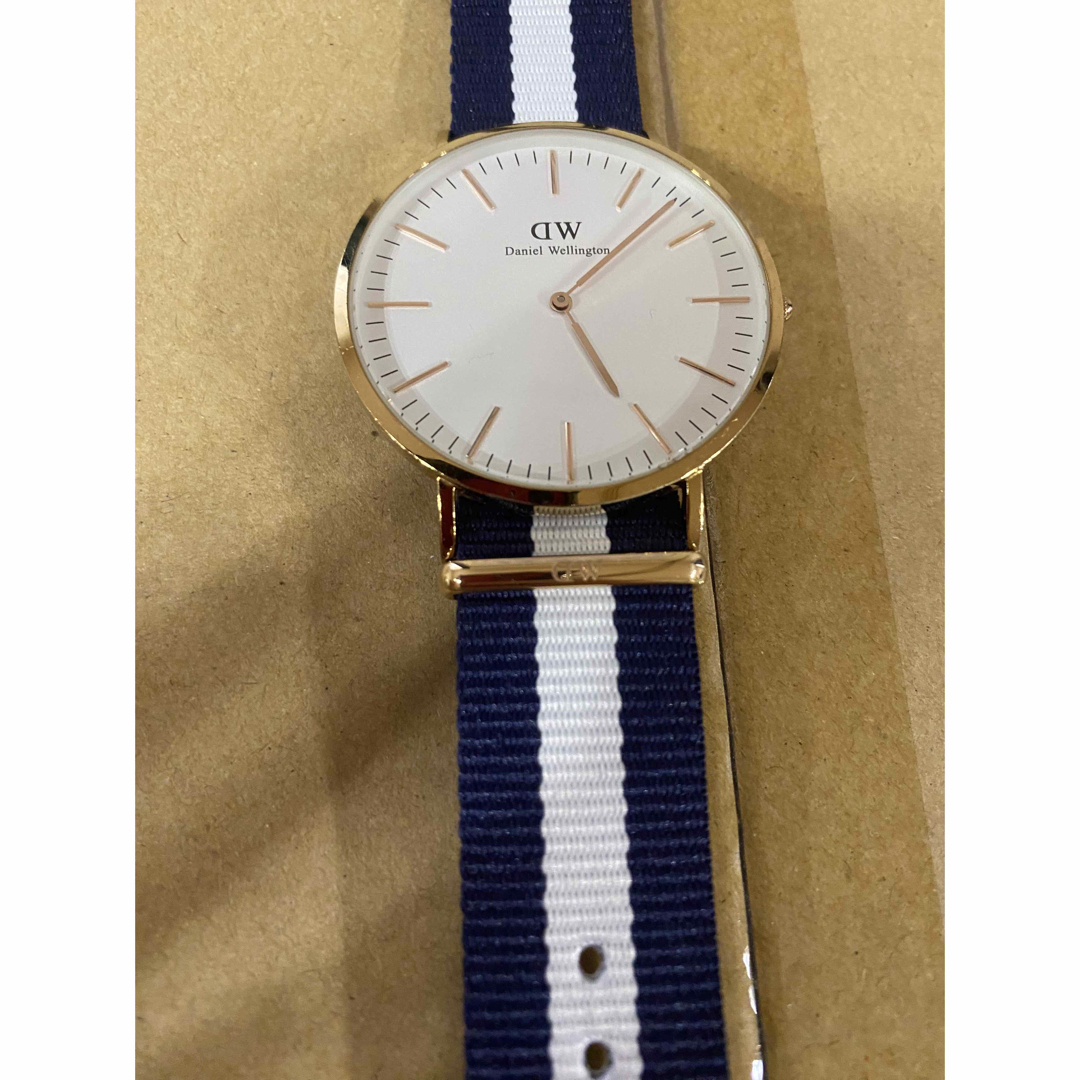 Daniel Wellington(ダニエルウェリントン)のダニエルウェリントン　ゴールド　40mm メンズの時計(腕時計(アナログ))の商品写真