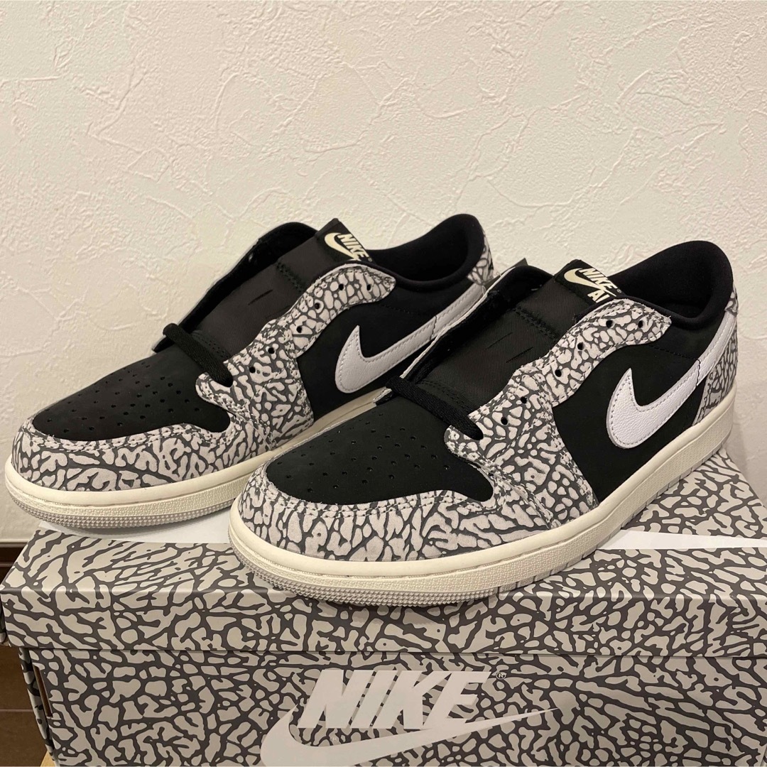 NIKE(ナイキ)のAIR JORDAN 1 RETRO LOW OG "BLACK CEMENT" メンズの靴/シューズ(スニーカー)の商品写真