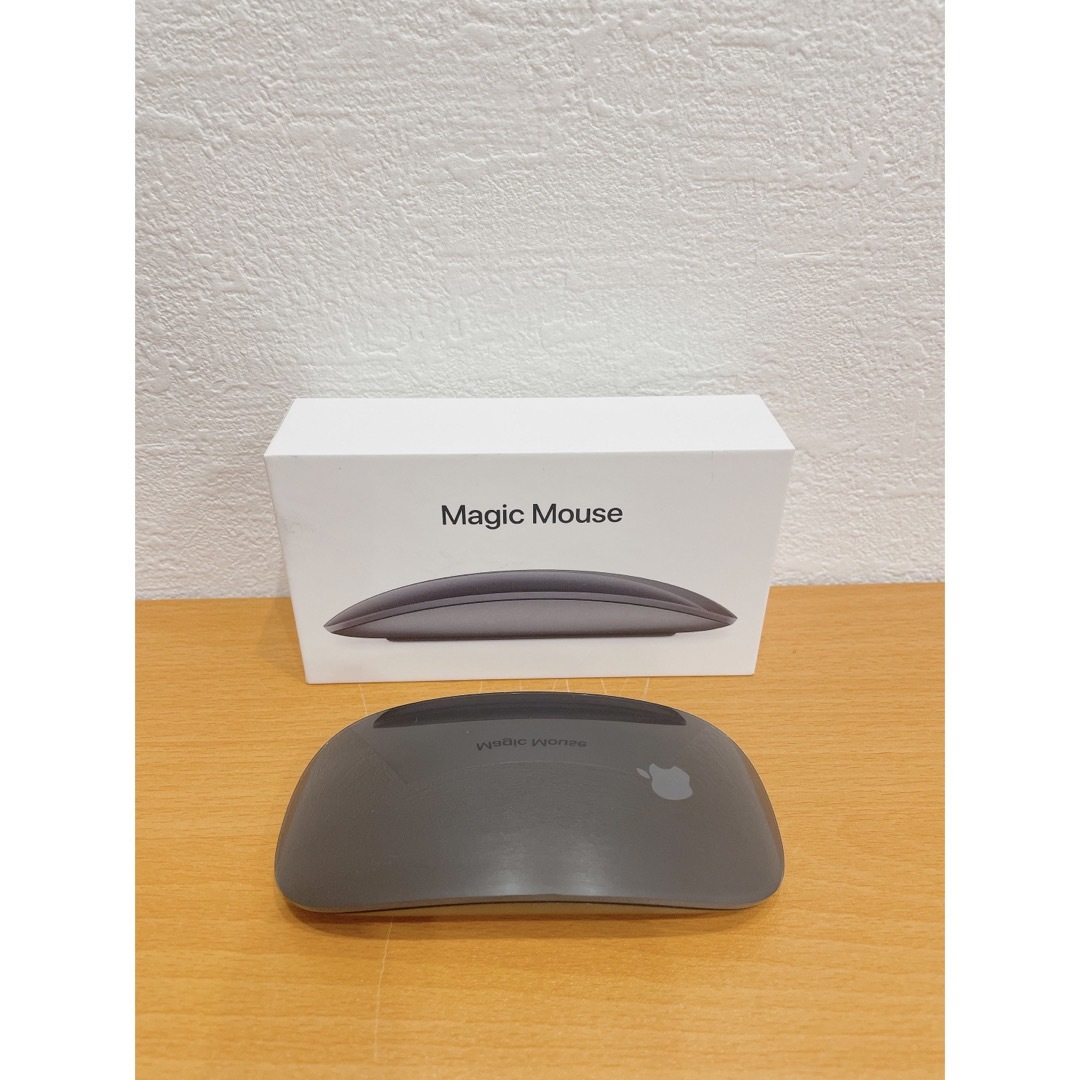 Apple(アップル)のAPPLE MAGIC MOUSE 2 スペースグレイ スマホ/家電/カメラのPC/タブレット(PC周辺機器)の商品写真