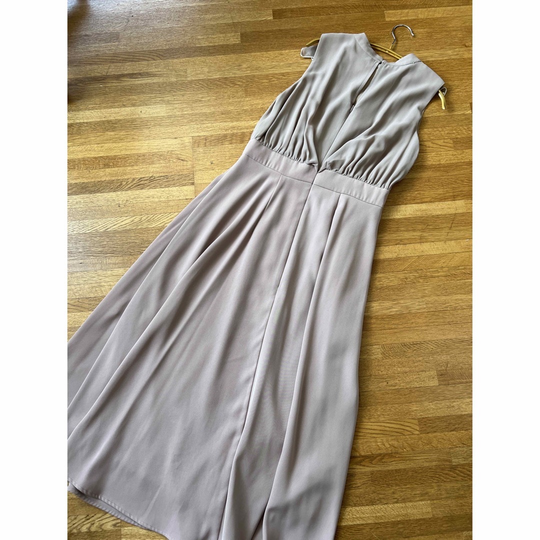 herlipto Modern Classic Sleeveless Dress