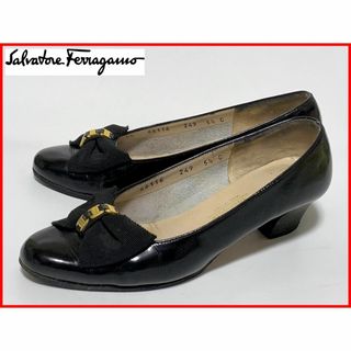 サルヴァトーレフェラガモ(Salvatore Ferragamo)のフェラガモ 5.5≒22.5cm パンプス 黒 D3(ハイヒール/パンプス)