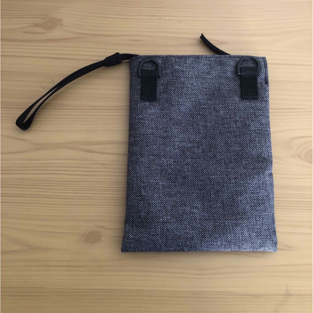 MUJI (無印良品)(ムジルシリョウヒン)の無印良品　撥水ミニサコッシュ レディースのバッグ(ショルダーバッグ)の商品写真