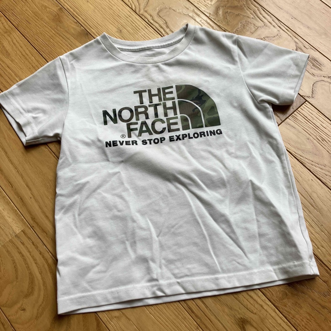 THE NORTH FACE(ザノースフェイス)のTHE NORTH FACEキッズtシャツ キッズ/ベビー/マタニティのキッズ服男の子用(90cm~)(Tシャツ/カットソー)の商品写真