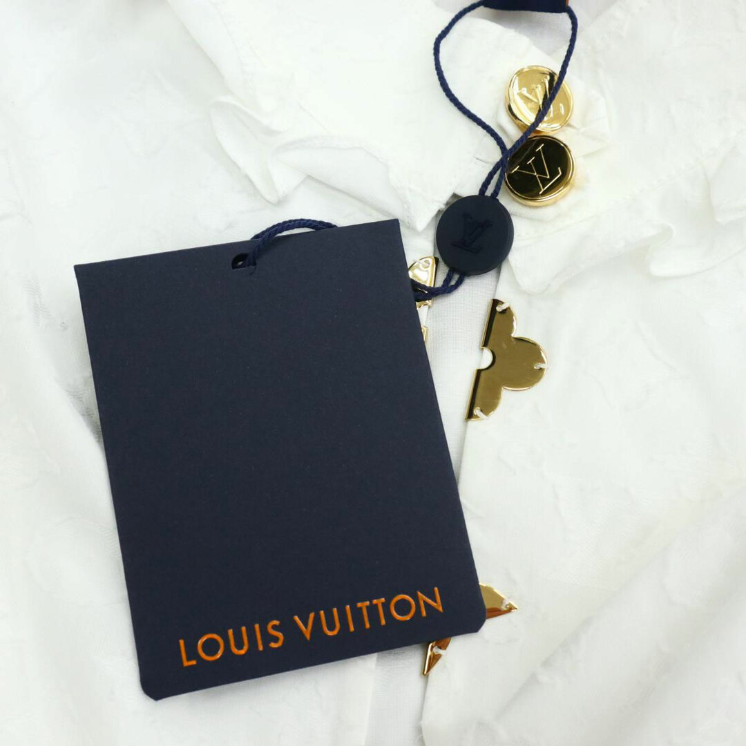 LOUIS VUITTON(ルイヴィトン)のルイヴィトン モノグラム フリル ブラウス 1A5M06 レディース ホワイト LOUIS VUITTON 【中古】 【アパレル・小物】 レディースのトップス(シャツ/ブラウス(長袖/七分))の商品写真