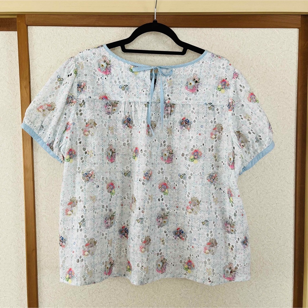 franche lippee(フランシュリッペ)のフランシュリッペ　FL5  フラワーボールブラウス レディースのトップス(シャツ/ブラウス(半袖/袖なし))の商品写真