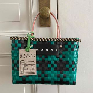 マルニ(Marni)のマルニ　マーケット　バッグ　MARNI(かごバッグ/ストローバッグ)