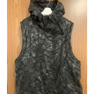 COMMON/DIVISOR / NAMPULA/ HOOD VESTの通販｜ラクマ