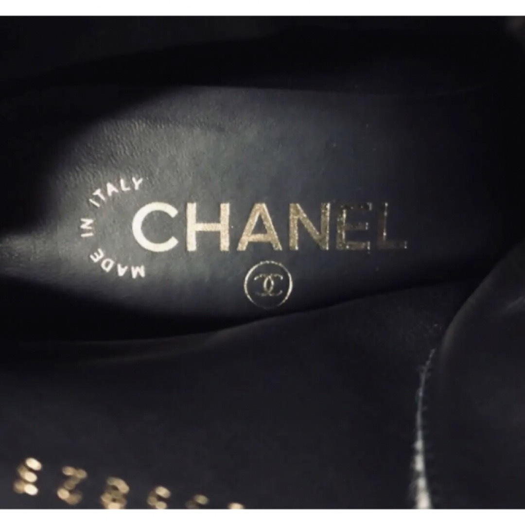 CHANEL(シャネル)の❤️新品❤️CHANEL❤️シャネル ❤️ショートブーツ◆CCマーク◆ツイード レディースの靴/シューズ(ブーツ)の商品写真