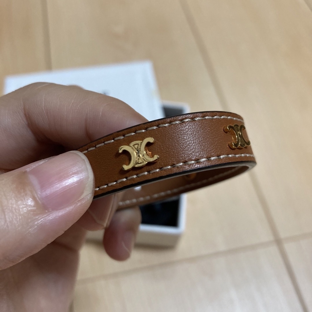 CELINE トリオンフ バックルレザーブレスレット 『アウトレット販売