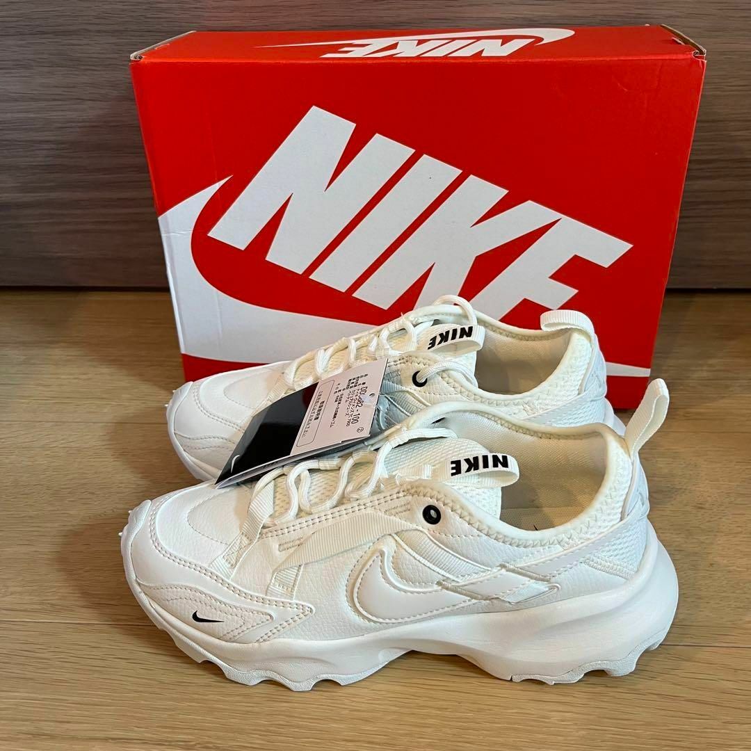 NIKE - 新品・未使用 ナイキ NIKE W TC7900 SAIL DD9682-100の通販 by