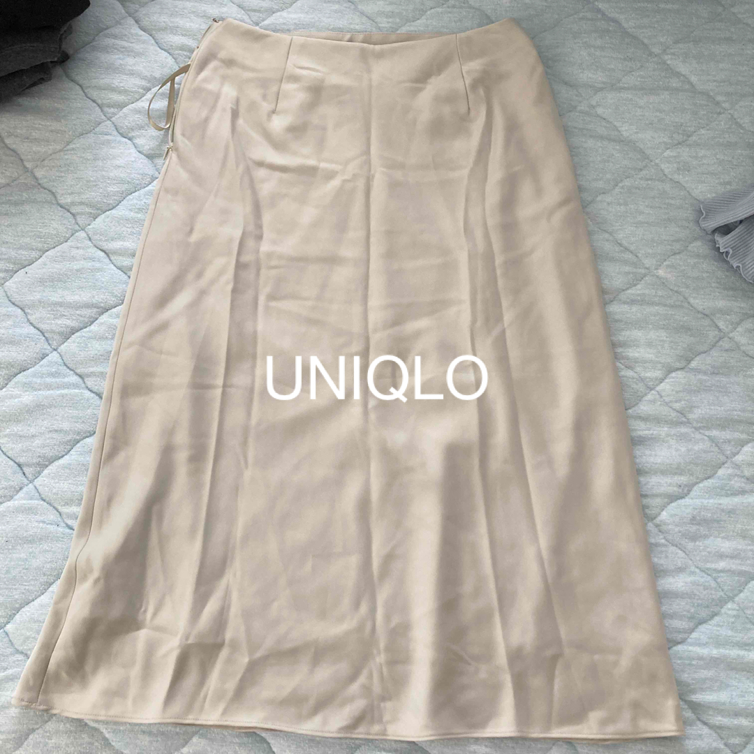 UNIQLO(ユニクロ)のUNIQLO レディーススカート レディースのスカート(ひざ丈スカート)の商品写真