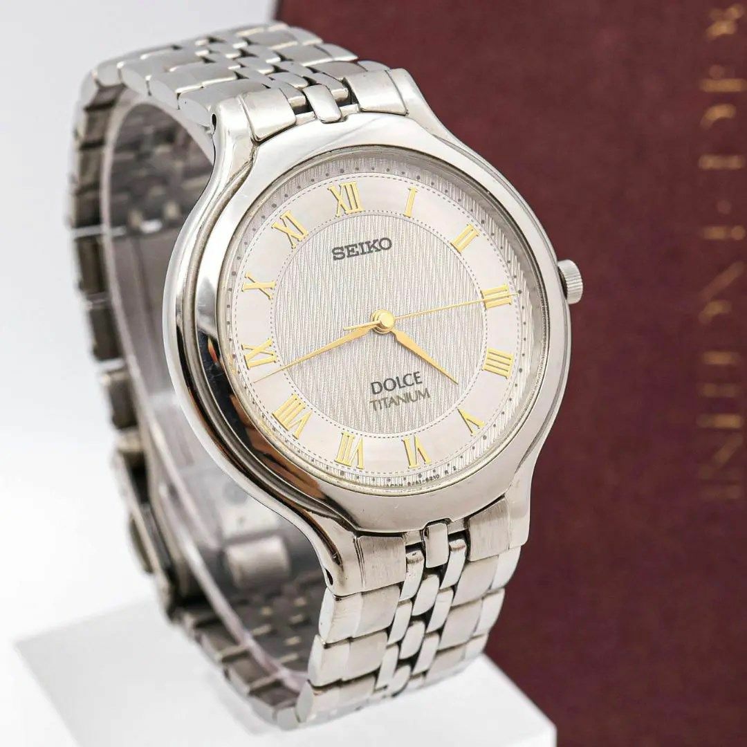 美品》SEIKO Dolce 腕時計 シルバー チタニウム 薄型 ヴィンテージ-