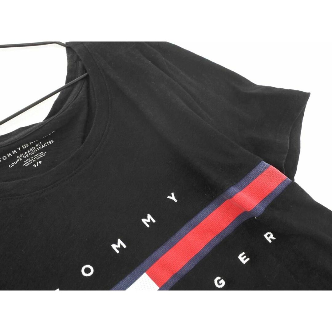 TOMMY HILFIGER(トミーヒルフィガー)のTOMMY HILFIGER トミーヒルフィガー プリント 刺繍 Tシャツ sizeS/黒 ■◆ レディース レディースのトップス(Tシャツ(半袖/袖なし))の商品写真