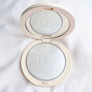 ディオール(Dior)の1度のみ使用【USED】Diorスキンフォーエヴァークチュールイルミナイザー03(フェイスカラー)