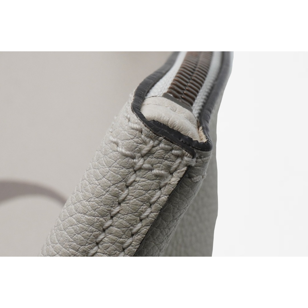 Gucci - GUCCI グッチ クラッチバッグ ブランドヴィンテージロゴ