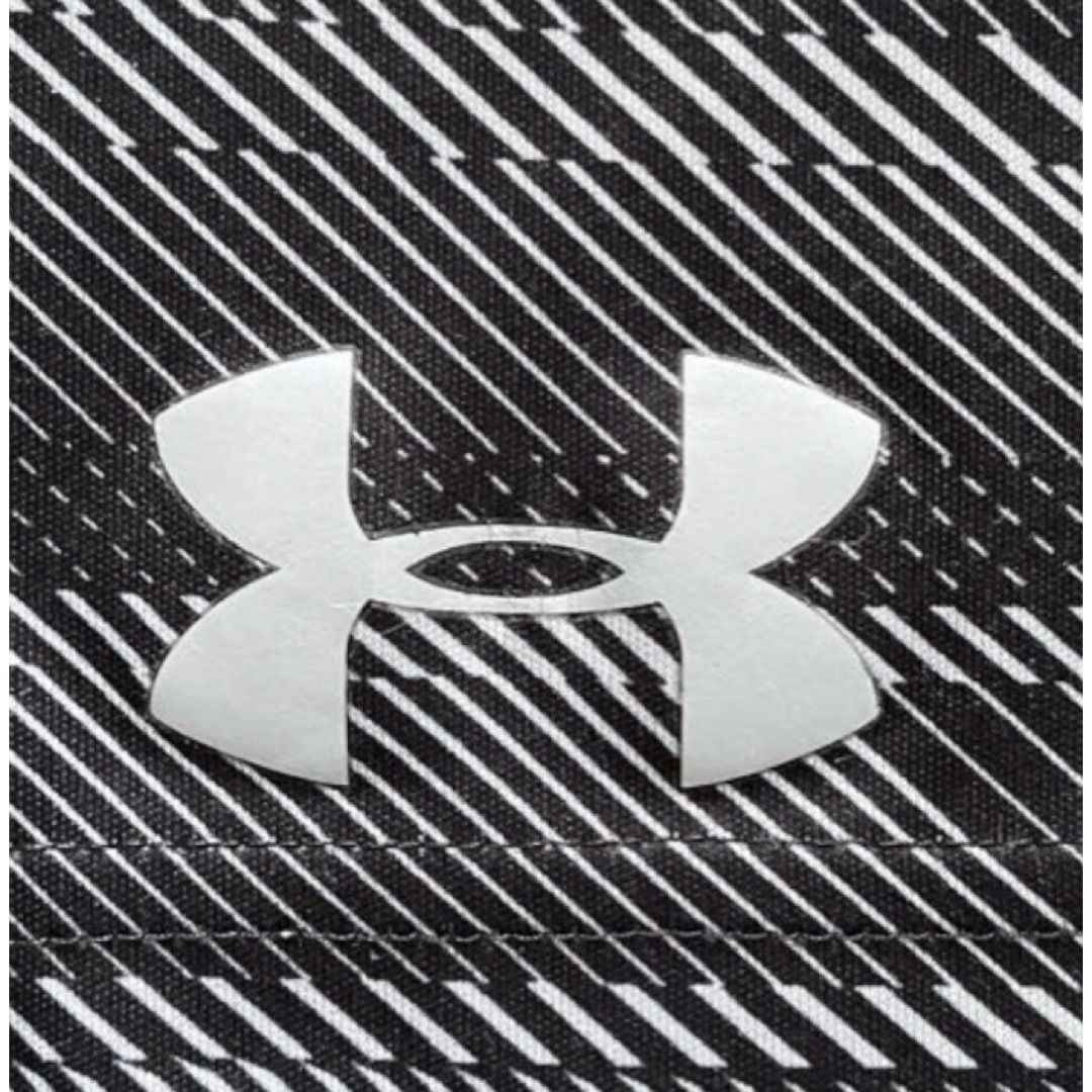 UNDER ARMOUR(アンダーアーマー)のアンダーアーマー　ハーフパンツ 140㎝ スポーツ/アウトドアのトレーニング/エクササイズ(その他)の商品写真