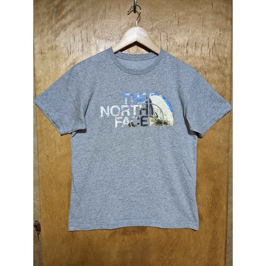 THE NORTH FACE(ザノースフェイス)の大人気 ノースフェイス ハーフドーム Tシャツ メンズ Mサイズ 限定 希少 メンズのトップス(Tシャツ/カットソー(半袖/袖なし))の商品写真