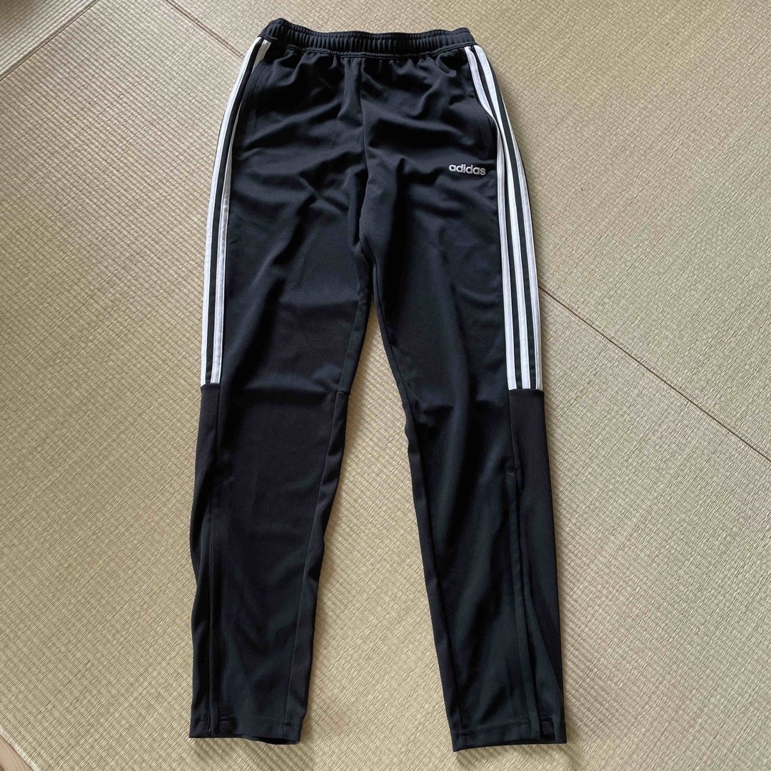 adidas(アディダス)のジャージ キッズ/ベビー/マタニティのキッズ服男の子用(90cm~)(パンツ/スパッツ)の商品写真