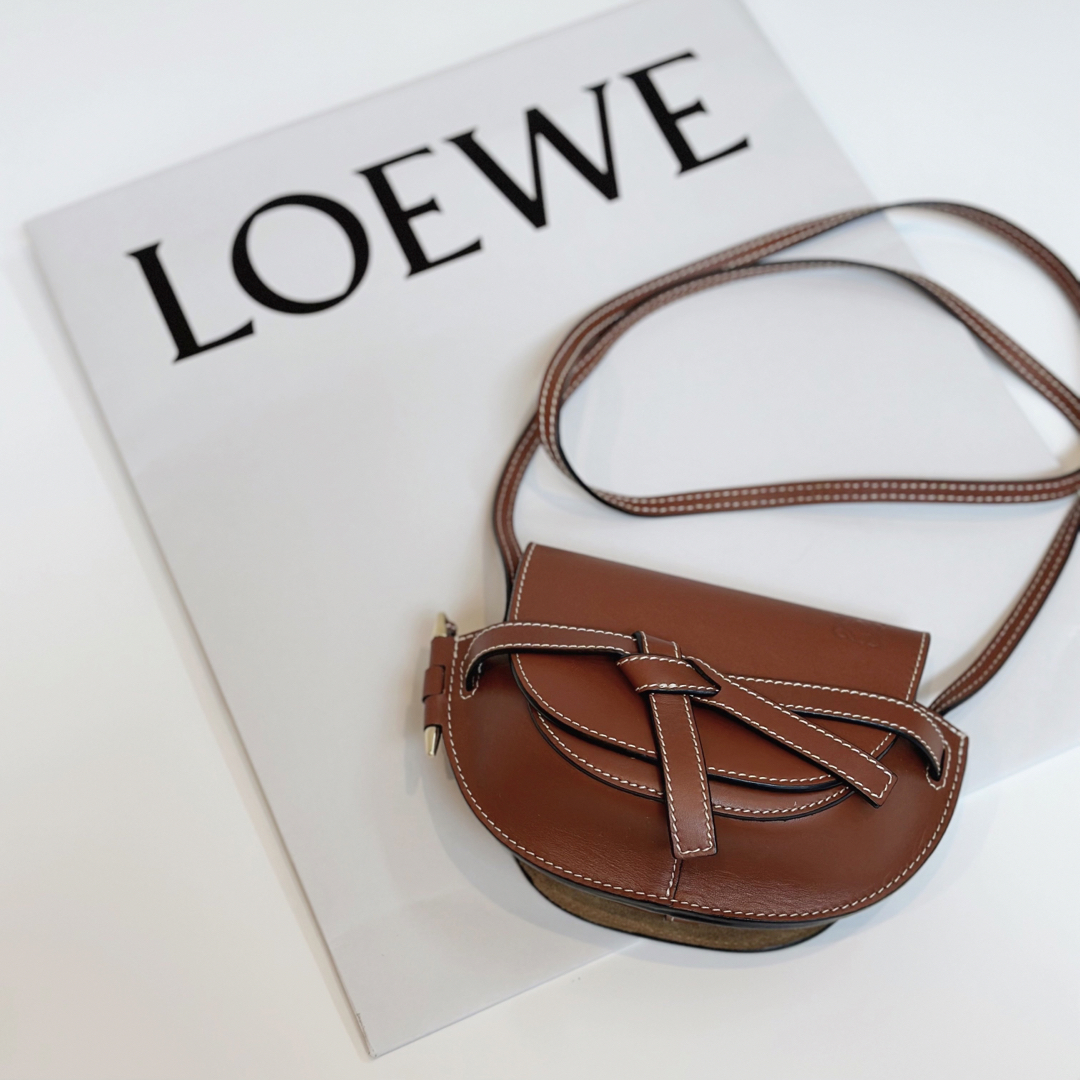 LOEWE   美品 ロエベ ゲート ショルダーバッグ ミニの通販 by mee's