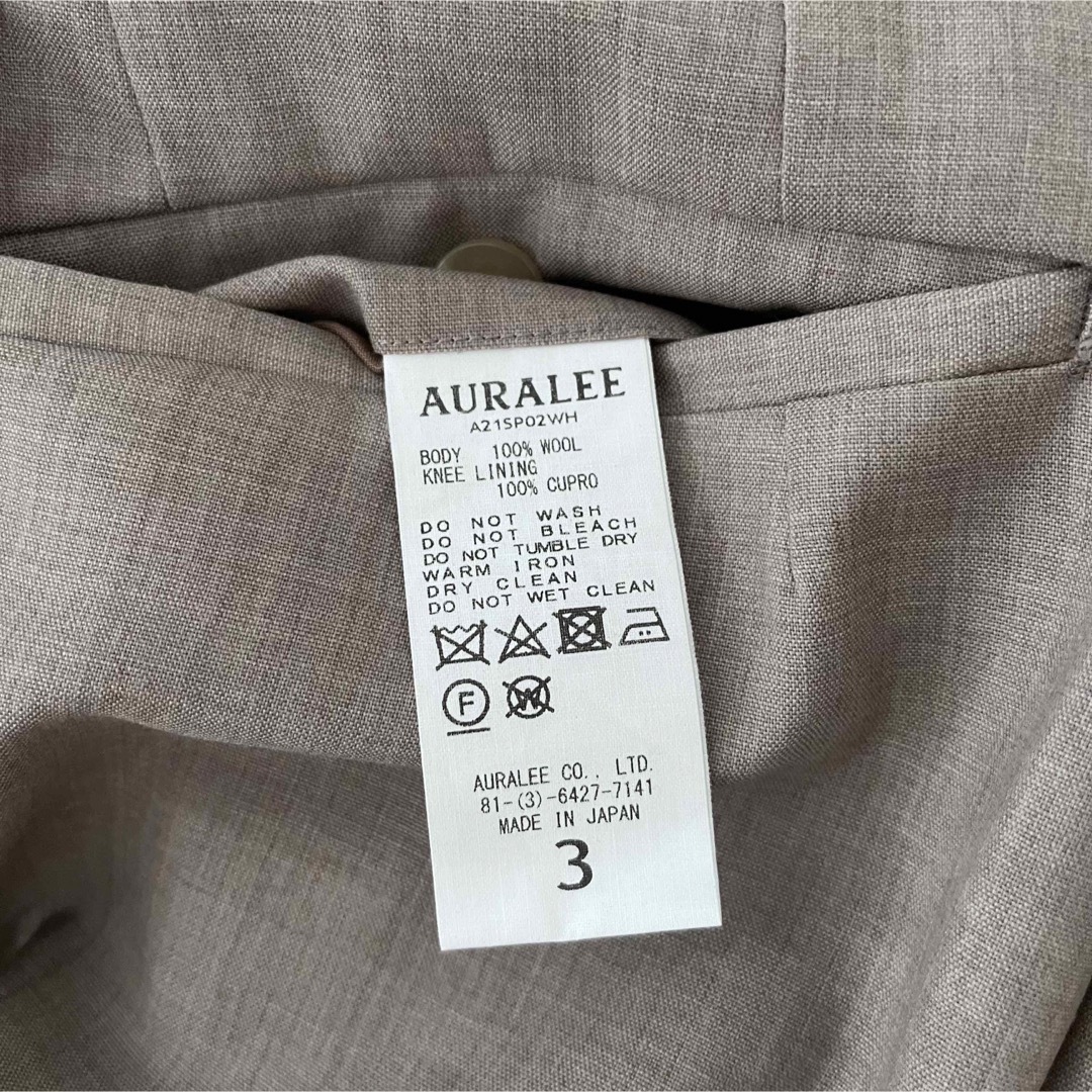 AURALEE(オーラリー)のAURALEE WASHABLE WOOL TROPICAL SLACKS メンズのパンツ(スラックス)の商品写真