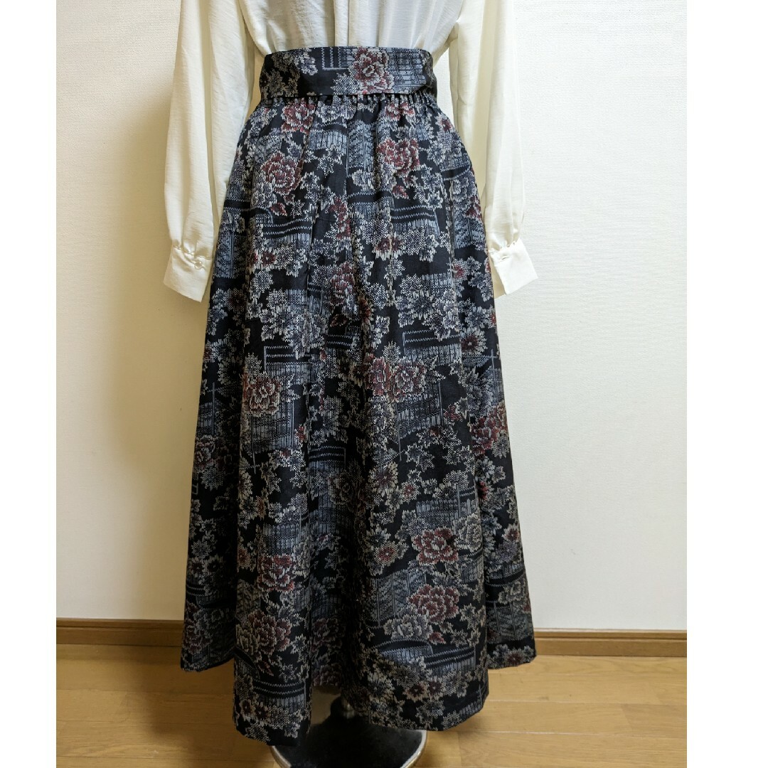 SOLD　お値下げ中　着物リメイク　ギャザースカート　紬　Ｍ〜L レディースのスカート(ロングスカート)の商品写真