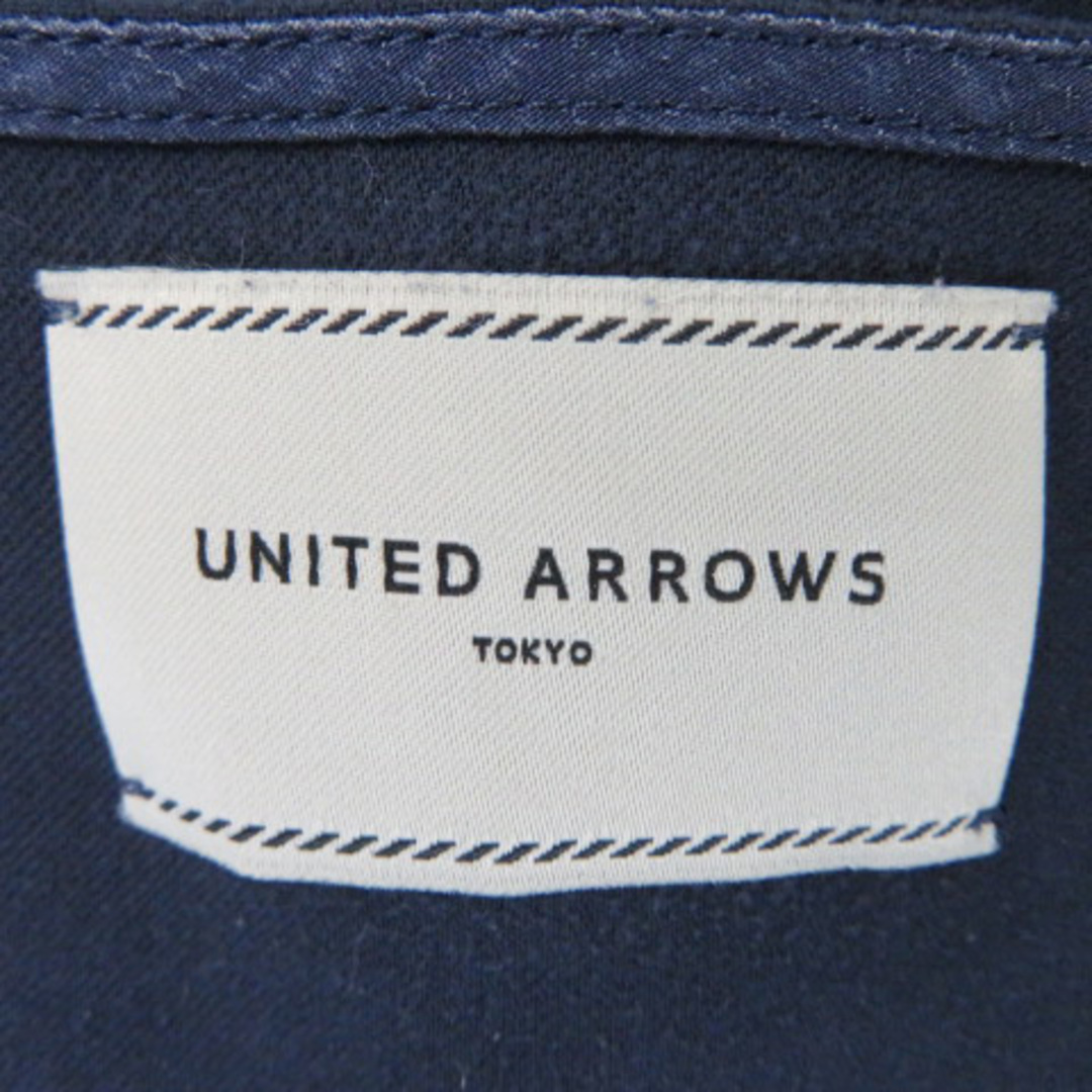 UNITED ARROWS(ユナイテッドアローズ)のユナイテッドアローズ ブラウス カットソー 半袖 Vネック 無地 紺 ネイビー レディースのトップス(シャツ/ブラウス(半袖/袖なし))の商品写真