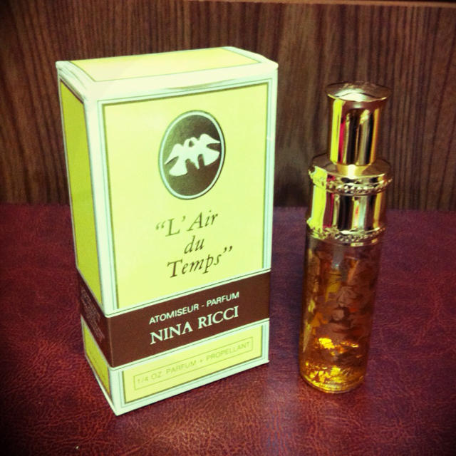 NINA RICCI(ニナリッチ)のNINA RICCIのお香水でございます コスメ/美容の香水(香水(女性用))の商品写真
