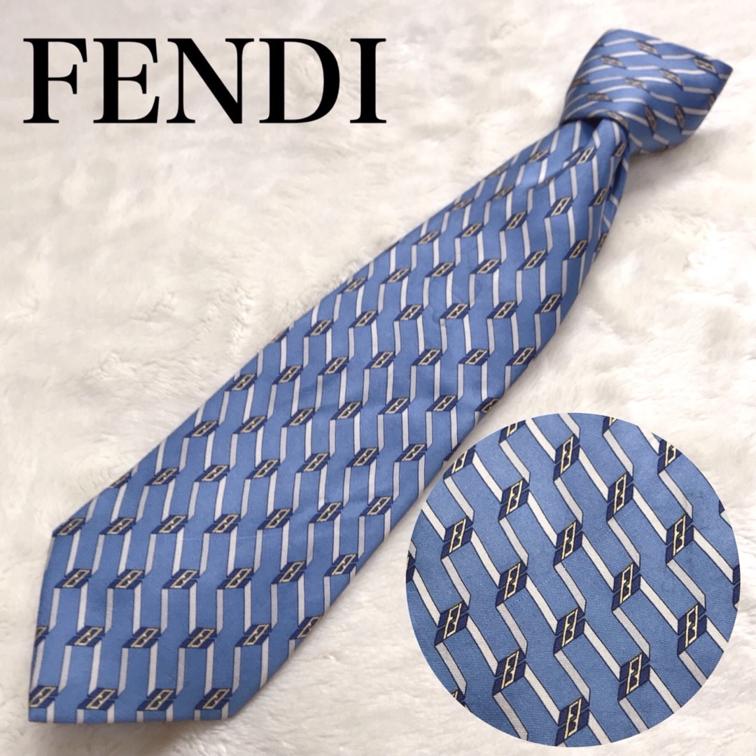 FENDI(フェンディ)のFENDネクタイ Fロゴ ブルー系 幾何学柄 総柄  シルク ペカン ズッカ メンズのファッション小物(ネクタイ)の商品写真