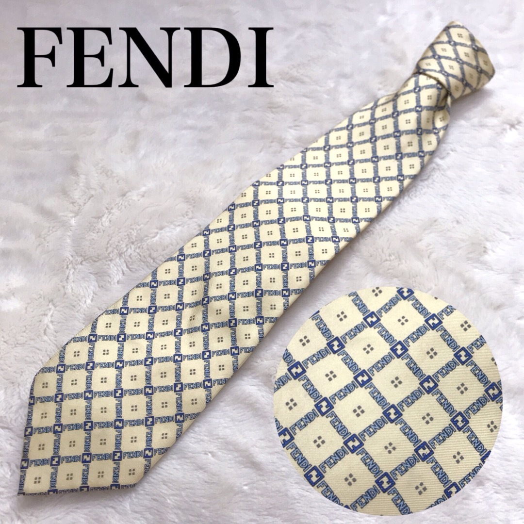 極美品 FENDI ネクタイ イエロー ロゴ入り 総柄 シルク ペカン ズッカ