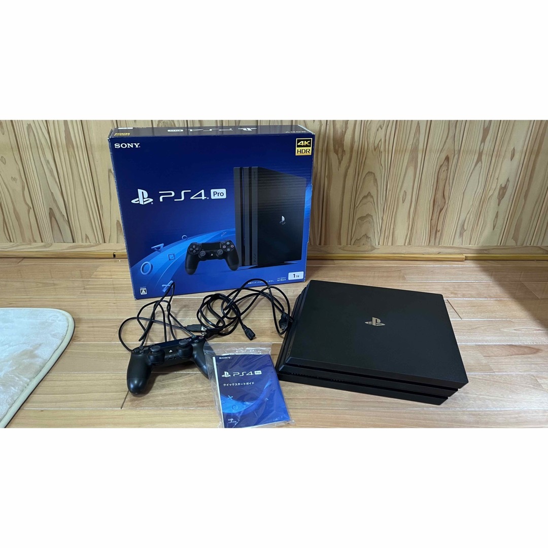 【ソフト付き】 PlayStation4 Pro 本体 CUH-7200BB01