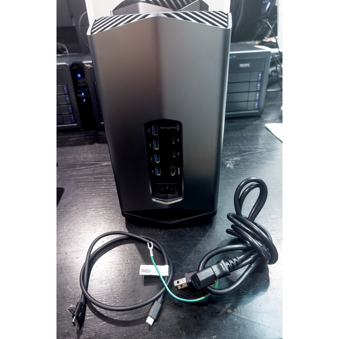 Blackmagic eGPU Radeon Pro 580 ☆美品 | cranio-gindl.at