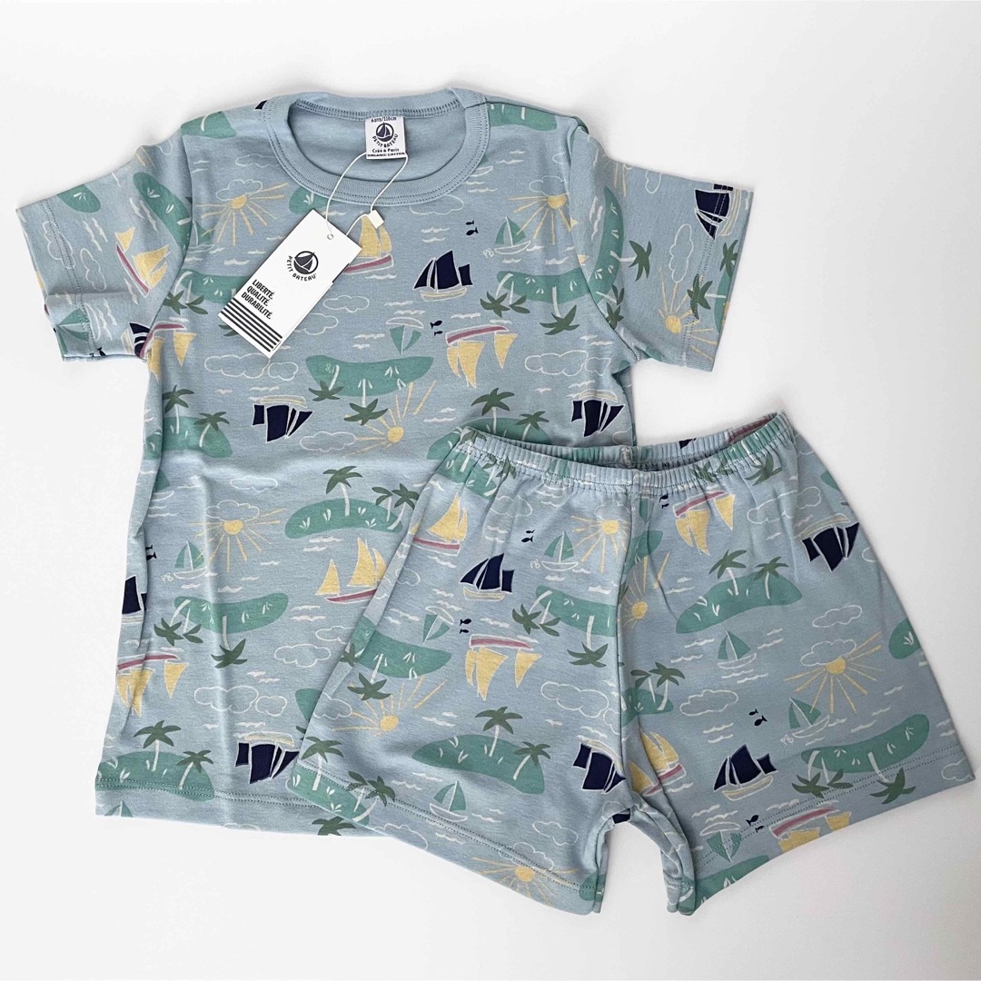 PETIT BATEAU(プチバトー)の新品未使用  プチバトー  半袖  パジャマ  12ans キッズ/ベビー/マタニティのキッズ服男の子用(90cm~)(パジャマ)の商品写真