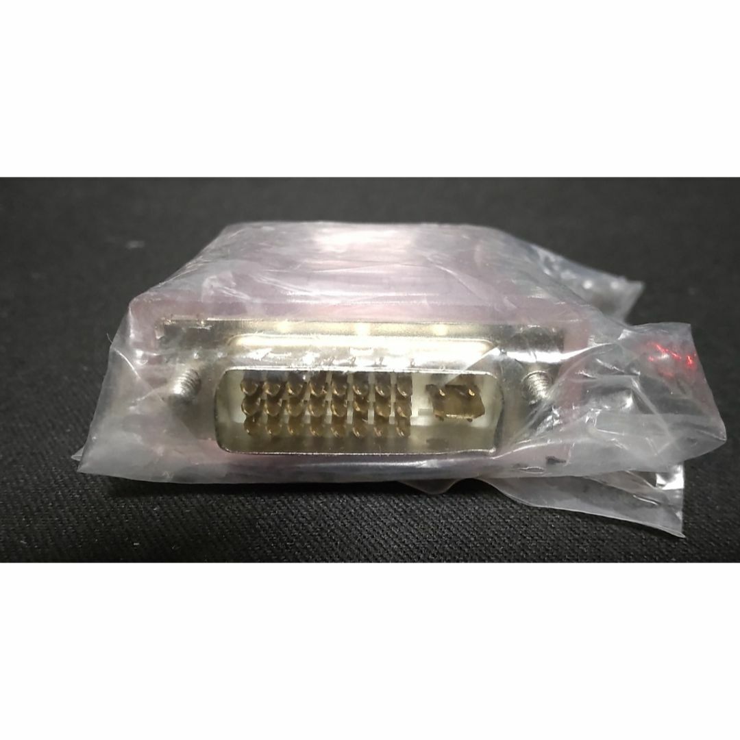 DVI-VGA変換プラグ スマホ/家電/カメラのPC/タブレット(ディスプレイ)の商品写真