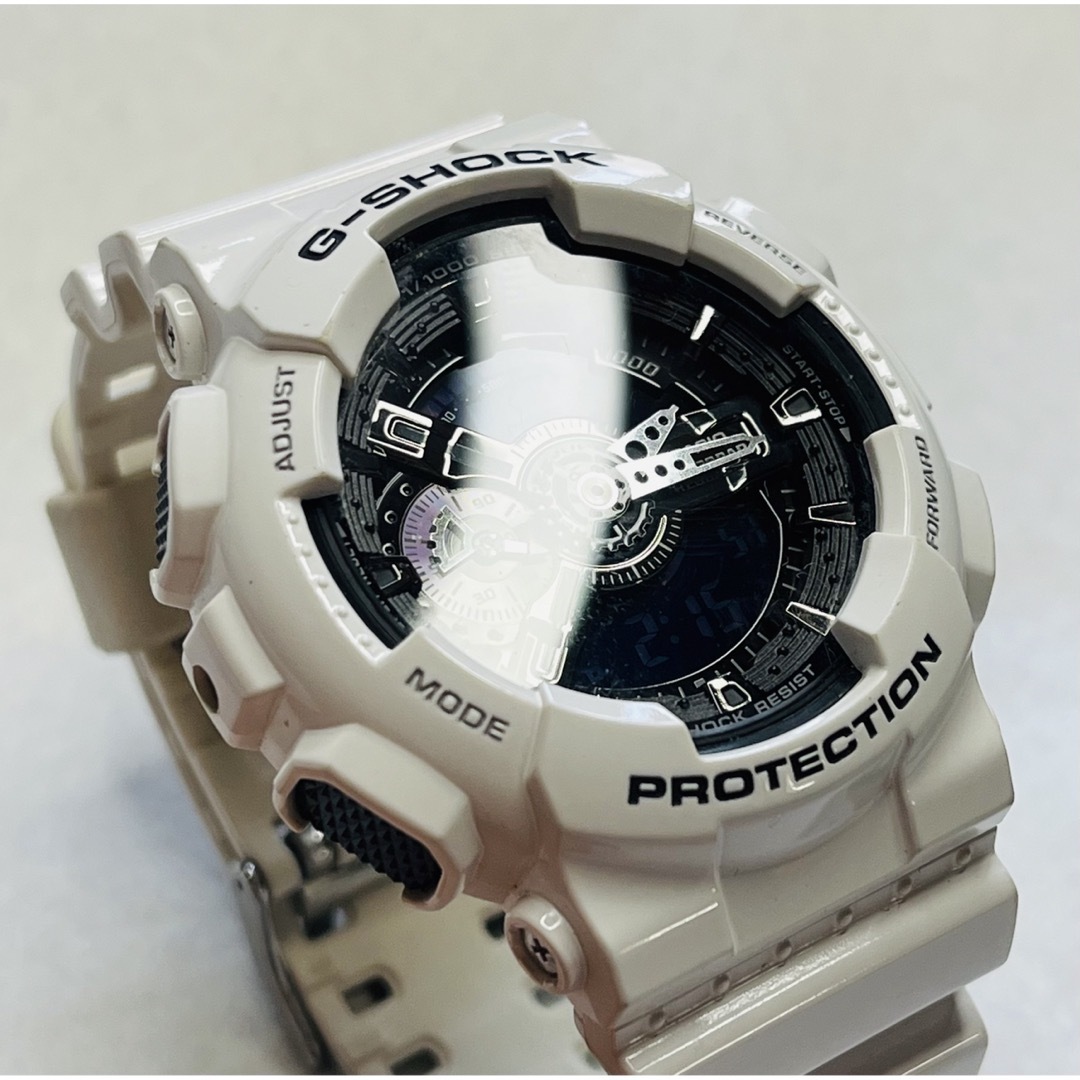 G-SHOCK(ジーショック)のG-SHOCK GA 110GW 中古 メンズの時計(腕時計(アナログ))の商品写真