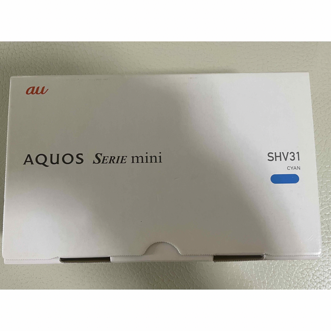 新品未使用au AQUOS SERIE mini SHV31 シアンsimフリー