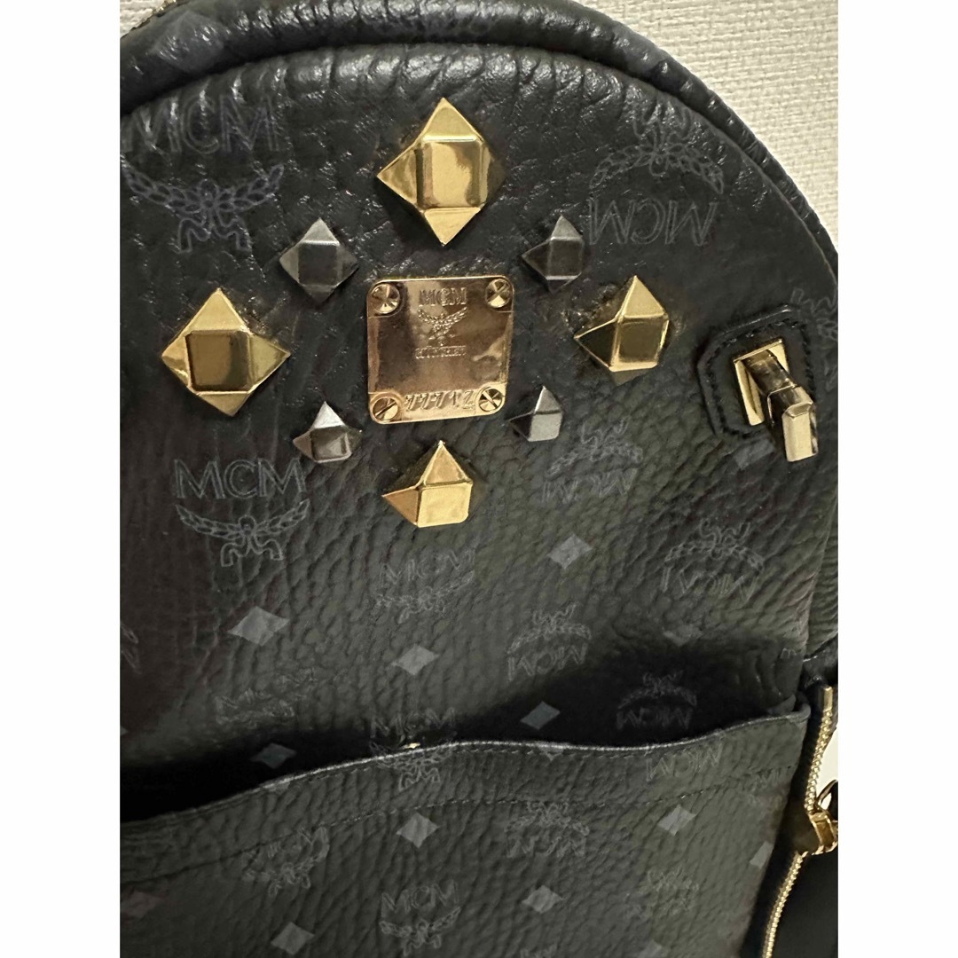 MCM(エムシーエム)のMCM リュック　ギャランティカードあり レディースのバッグ(リュック/バックパック)の商品写真