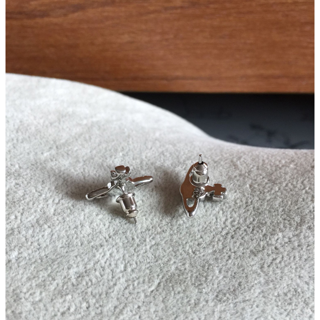 Vivienne Westwood - 【新品】viviennewestwood タイニーオーブ 両耳 ...