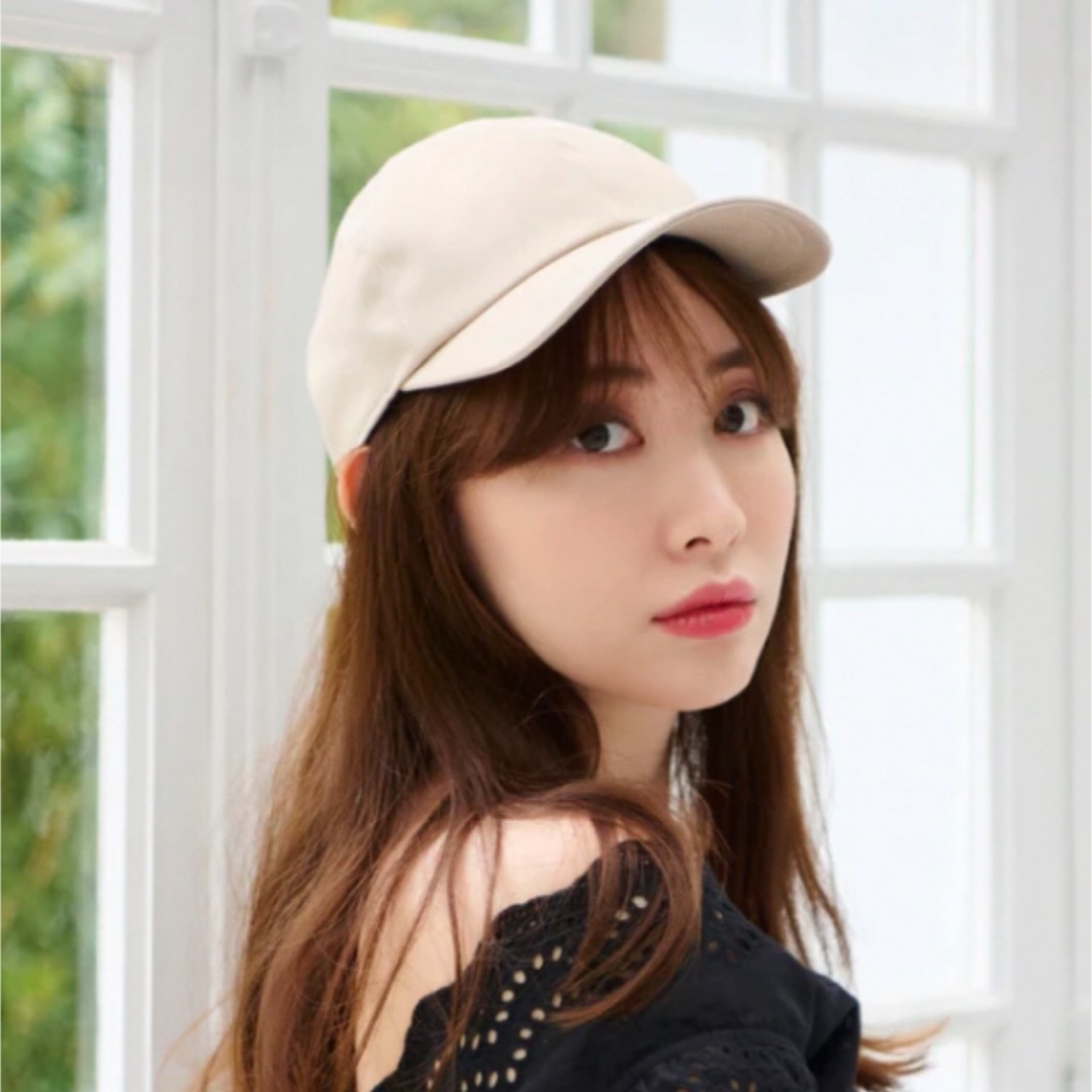 Her lip to(ハーリップトゥ)のherlipto Basic Cotton Satin Cap エクリュ レディースの帽子(キャップ)の商品写真