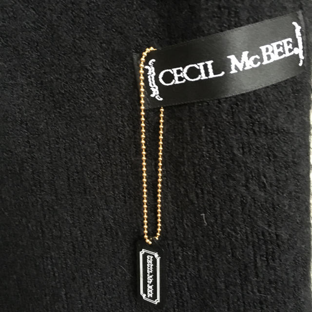 CECIL McBEE(セシルマクビー)のCECIL Mc BEE マフラー 黒 レディースのファッション小物(マフラー/ショール)の商品写真