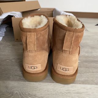 アグ(UGG)のUGG ムートンブーツ(ブーツ)