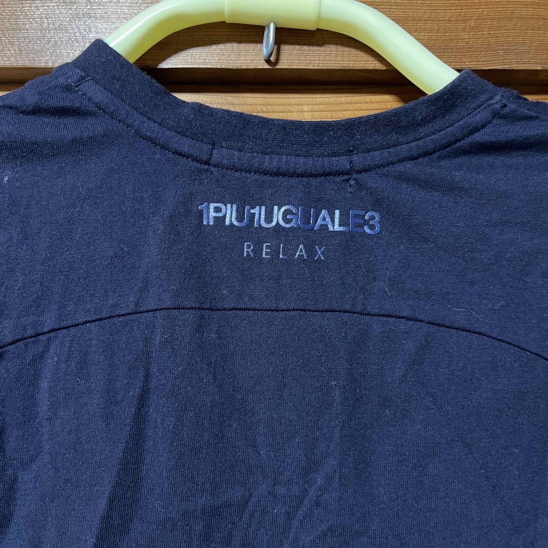 1piu1uguale3(ウノピゥウノウグァーレトレ)の1PIU1UGUALE3 RELAX Tシャツ　Vネック メンズのトップス(Tシャツ/カットソー(半袖/袖なし))の商品写真